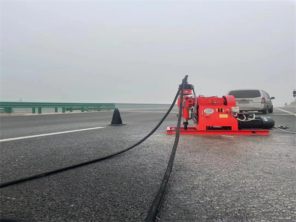 硚口马路路基路面开裂下沉注浆加固灌浆